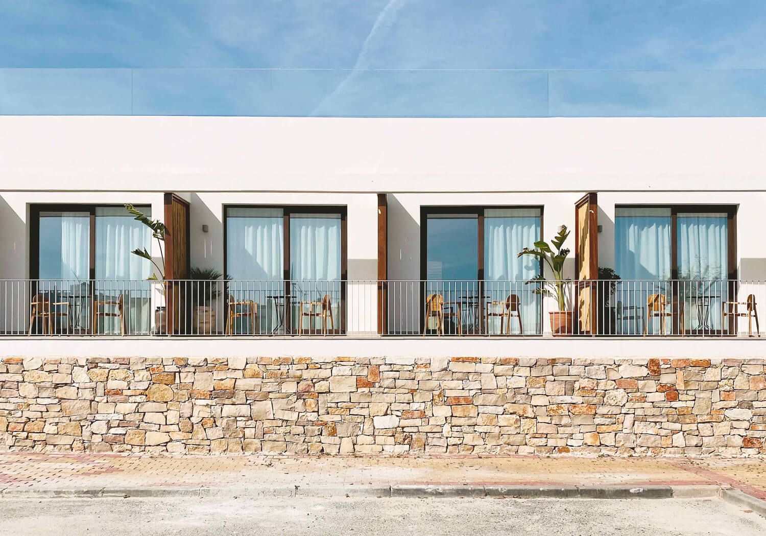 https://www.mar-studio.es/wp-content/uploads/2024/09/08_Slide-sobremesa.webp